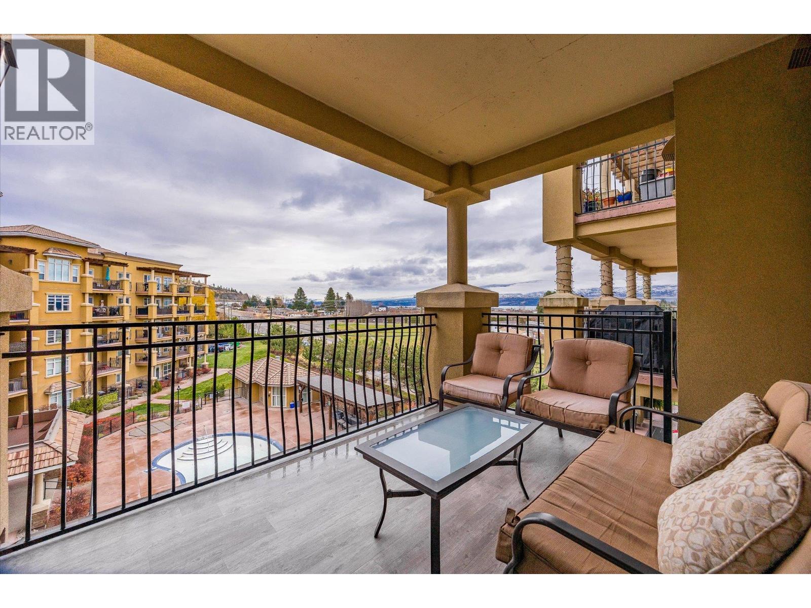2070 Boucherie Road Unit# 403