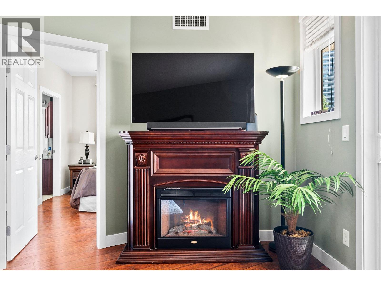 1088 Sunset Drive Unit# 442
