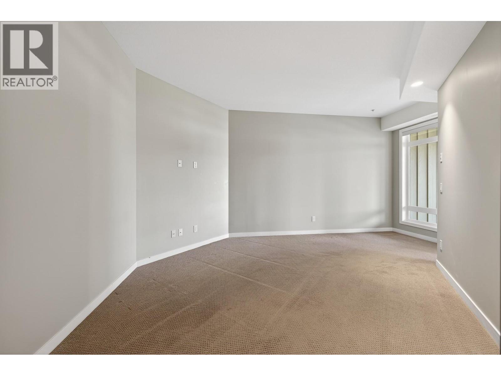 1933 Ambrosi Road Unit# 306
