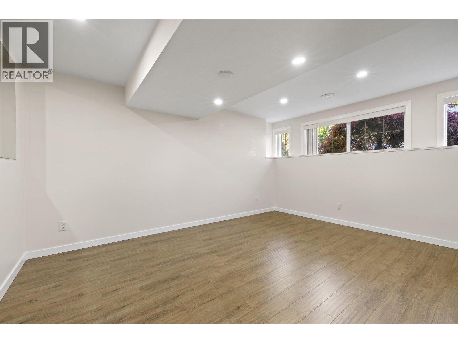1638 Lindsay Drive