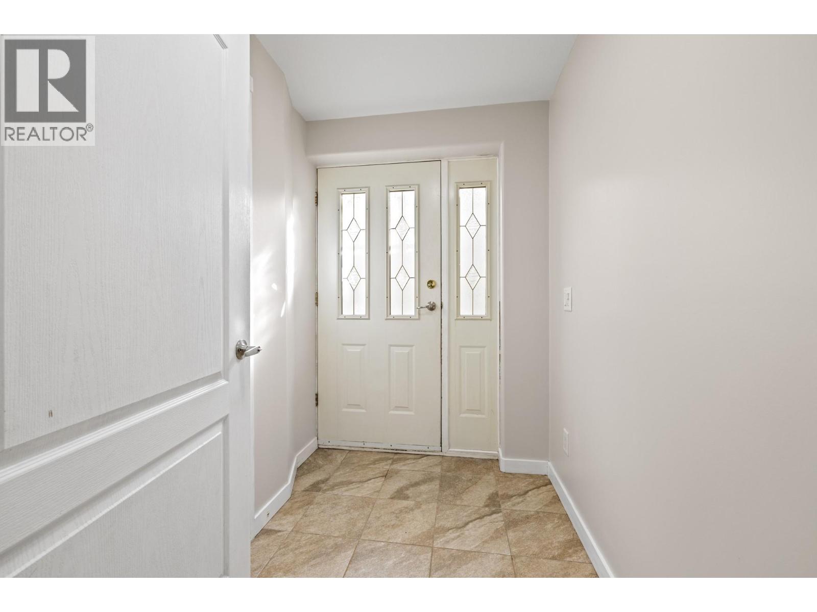 1638 Lindsay Drive