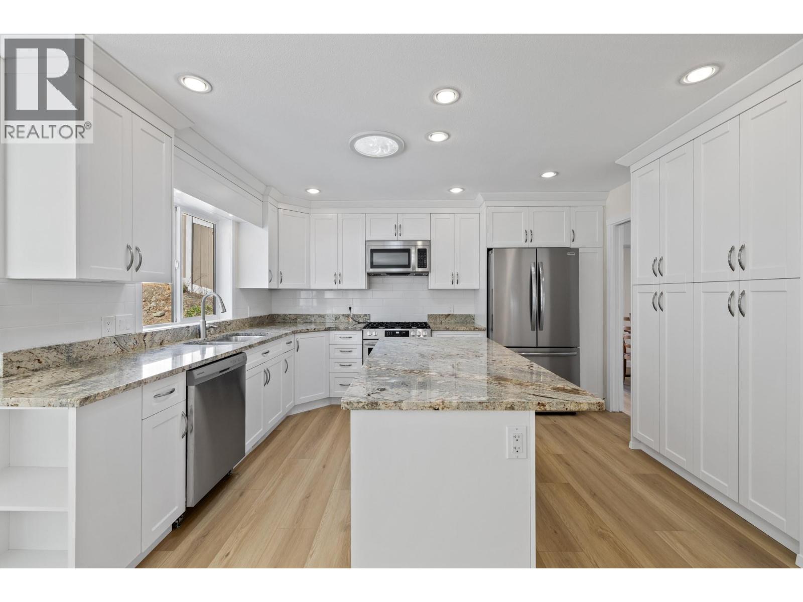 1638 Lindsay Drive