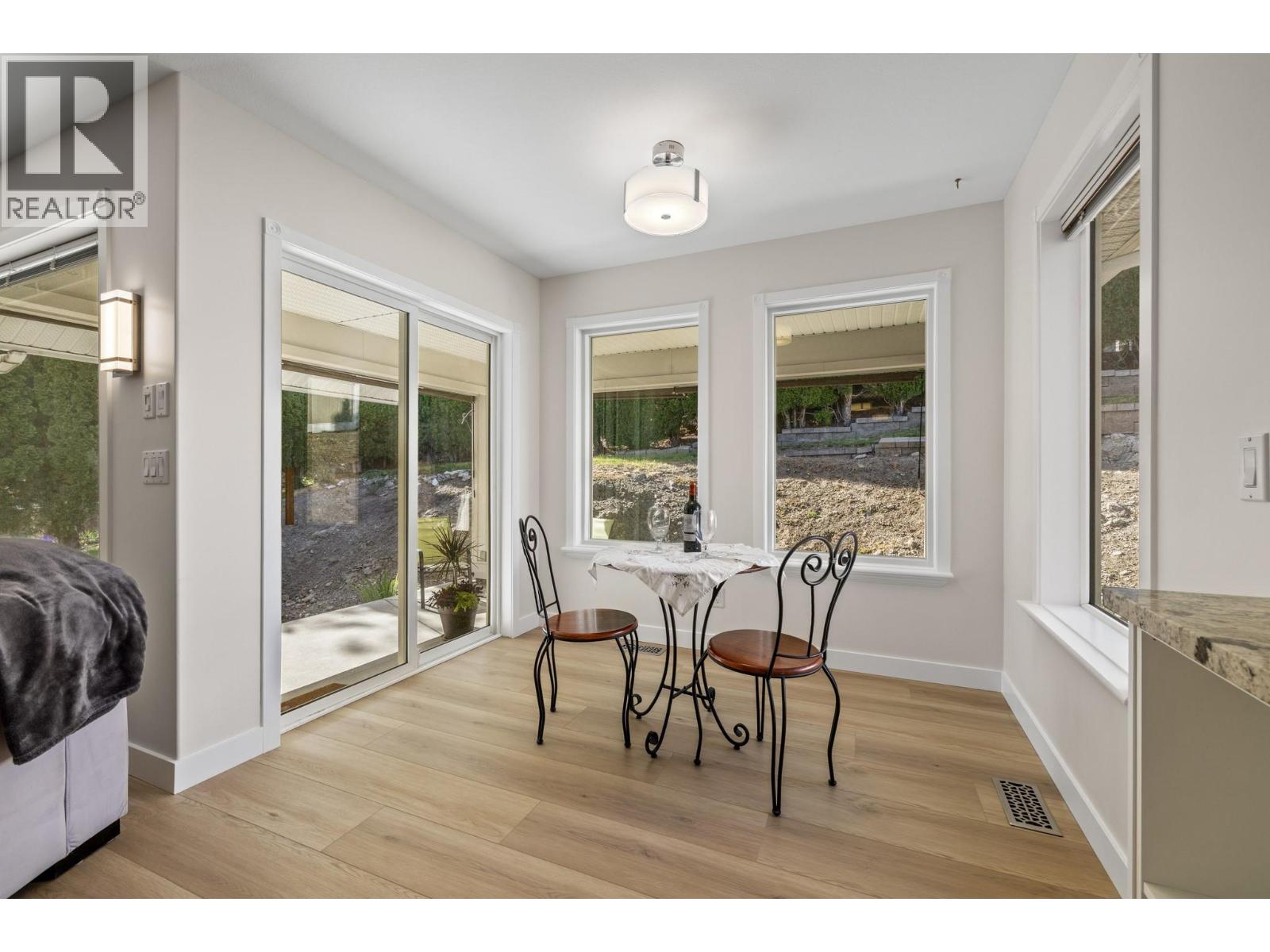 1638 Lindsay Drive