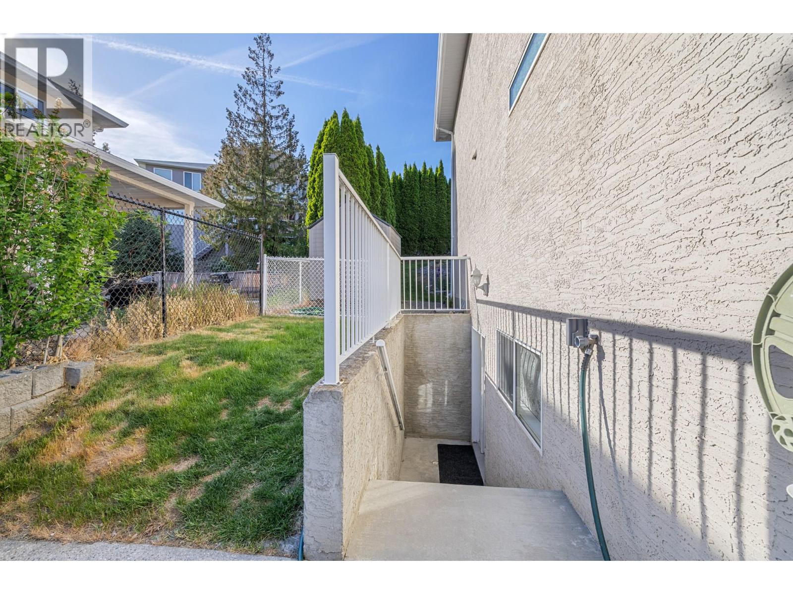 1638 Lindsay Drive