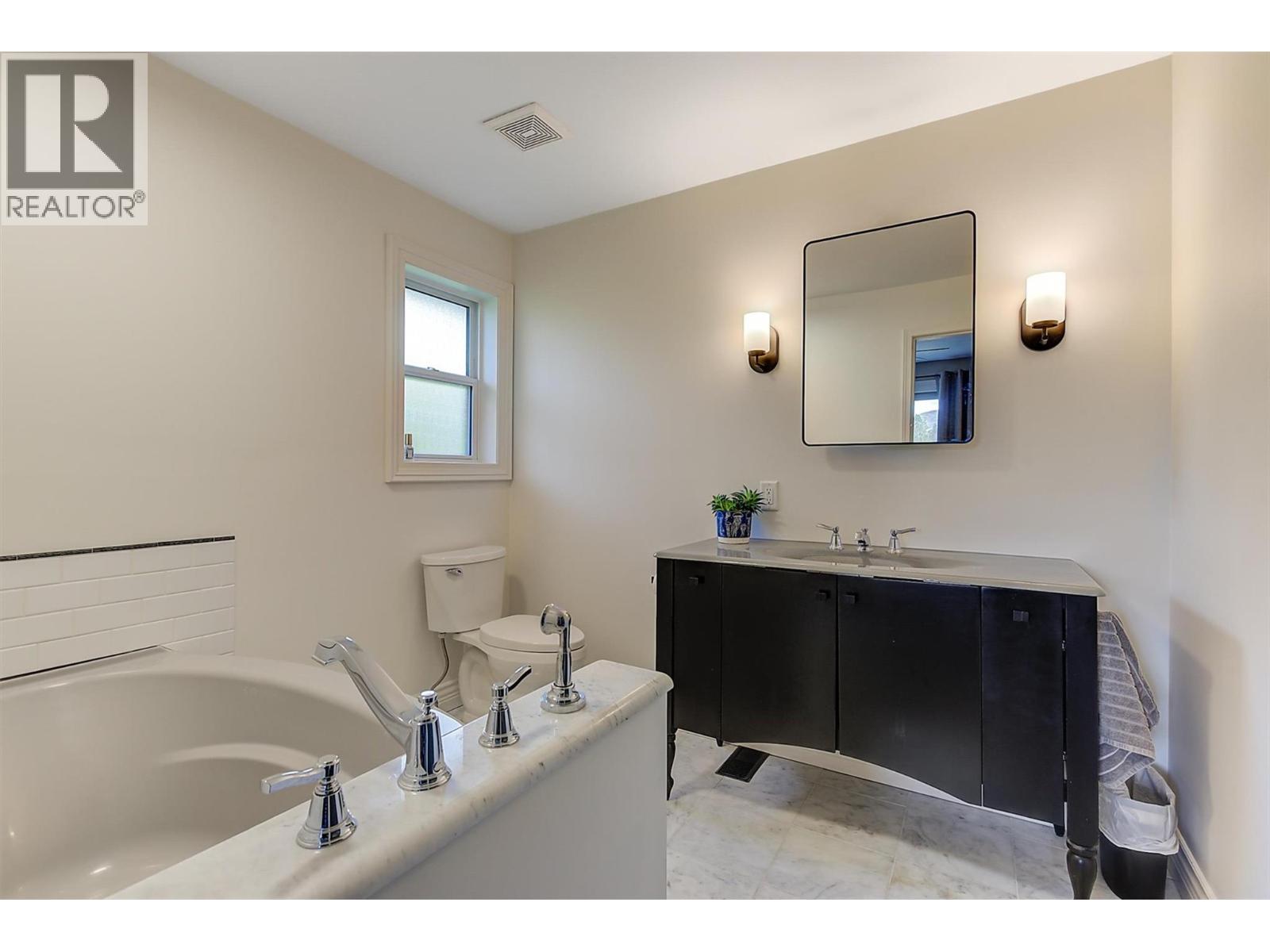 2511 Quail Lane