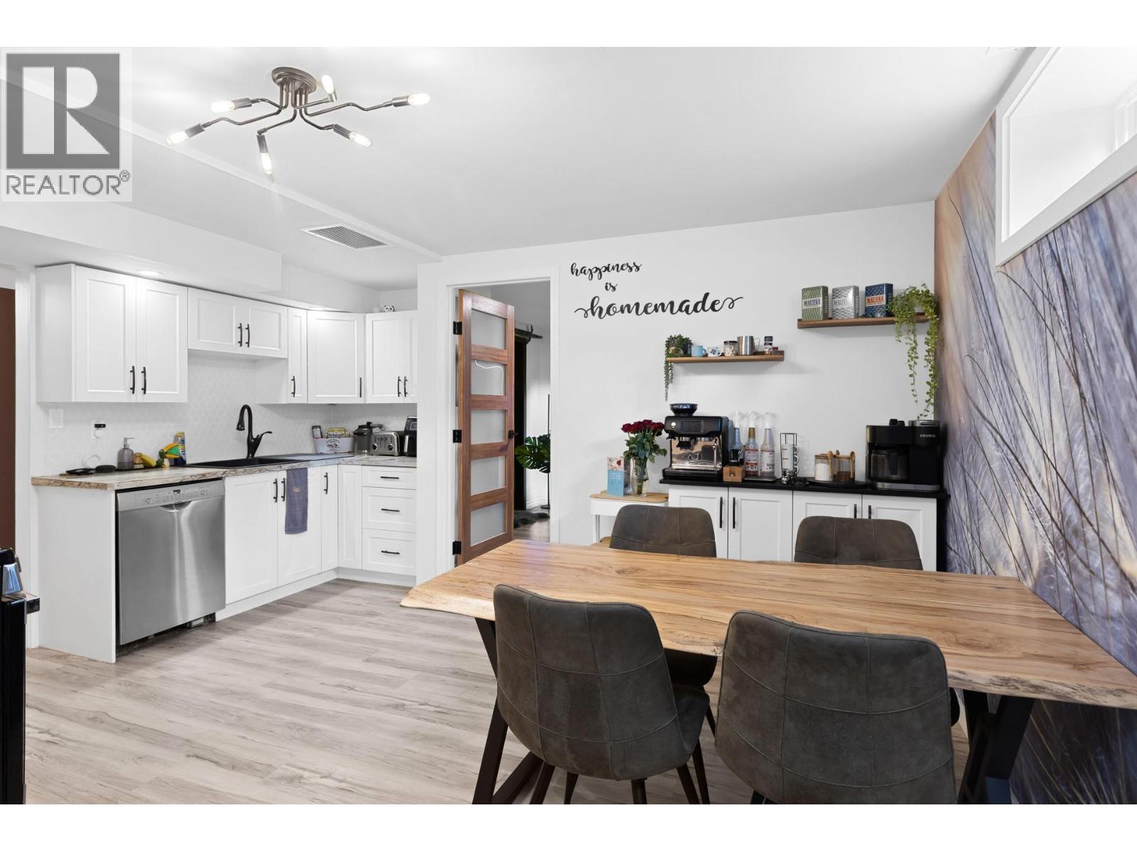 2426 Collingwood Road