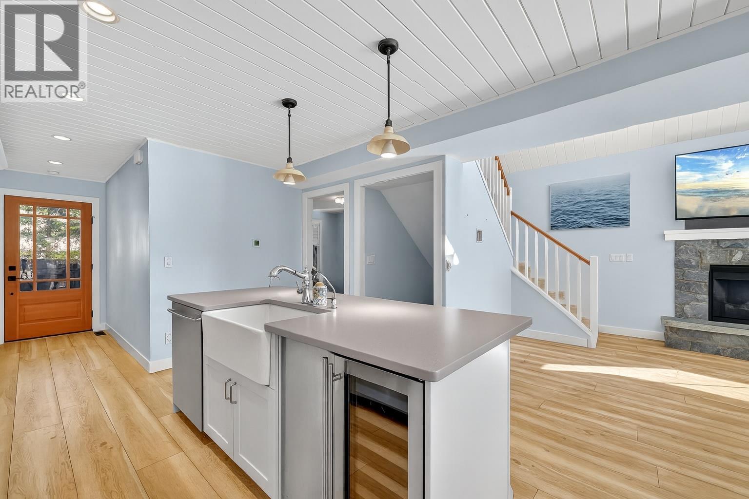 6732 La Palma Loop Unit# 213