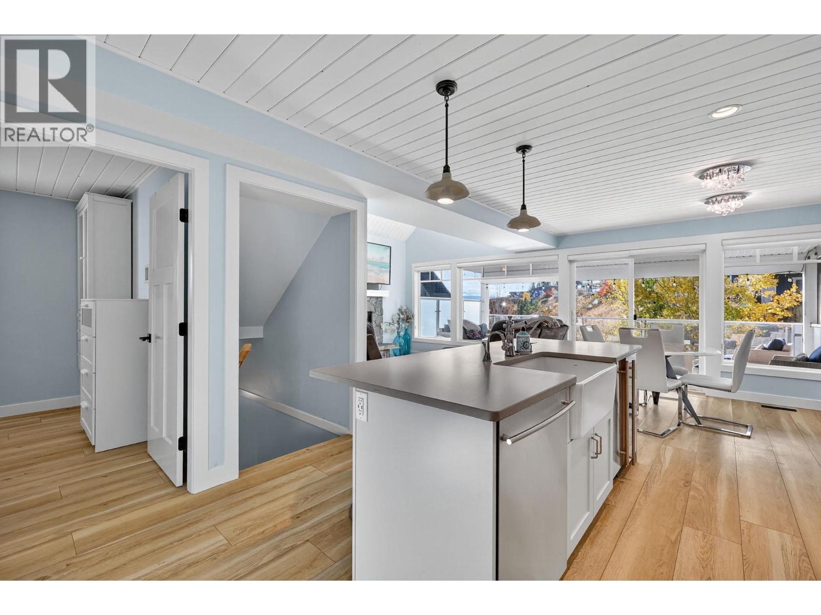 6732 La Palma Loop Unit# 213