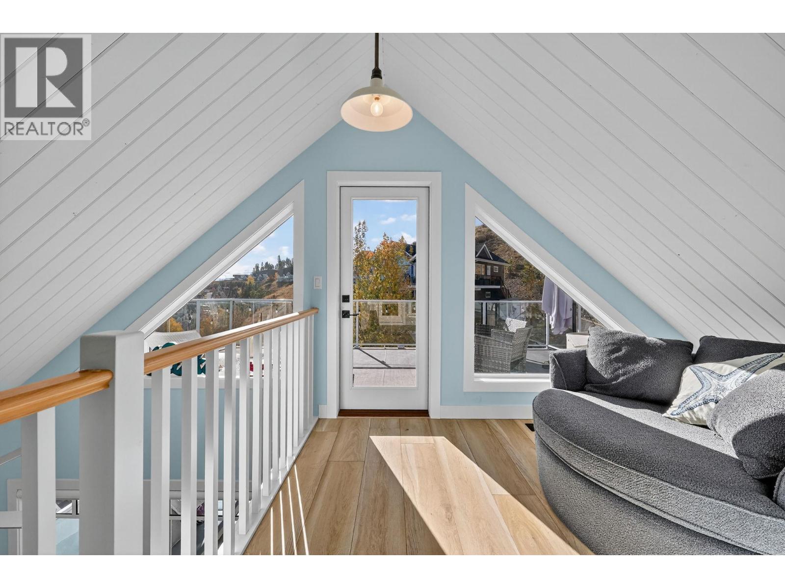 6732 La Palma Loop Unit# 213