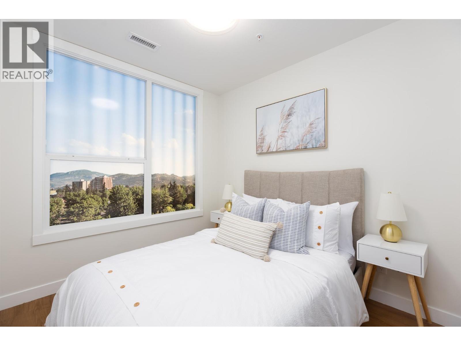 1281 Pridham Avenue Unit# 527 Lot# 159