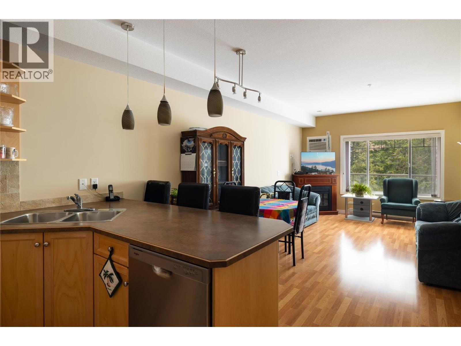 2120 Shannon Ridge Drive Unit# 108