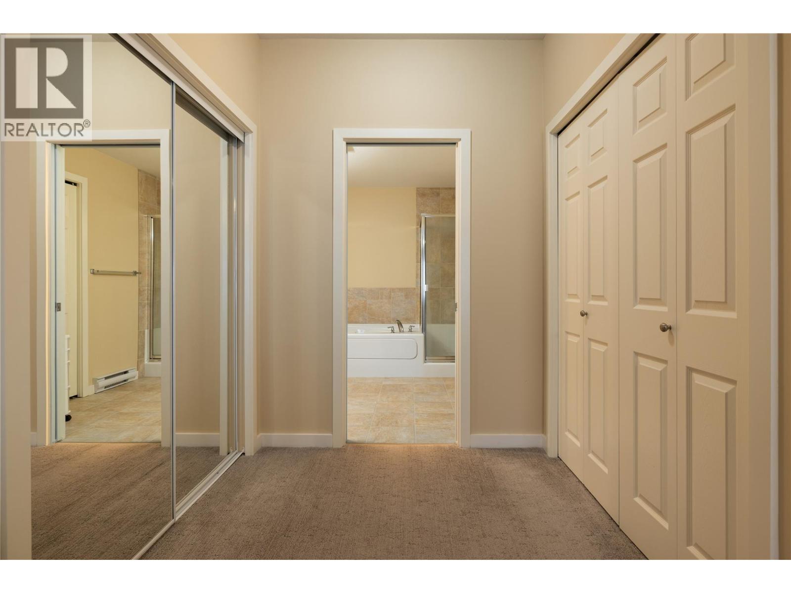 2120 Shannon Ridge Drive Unit# 108