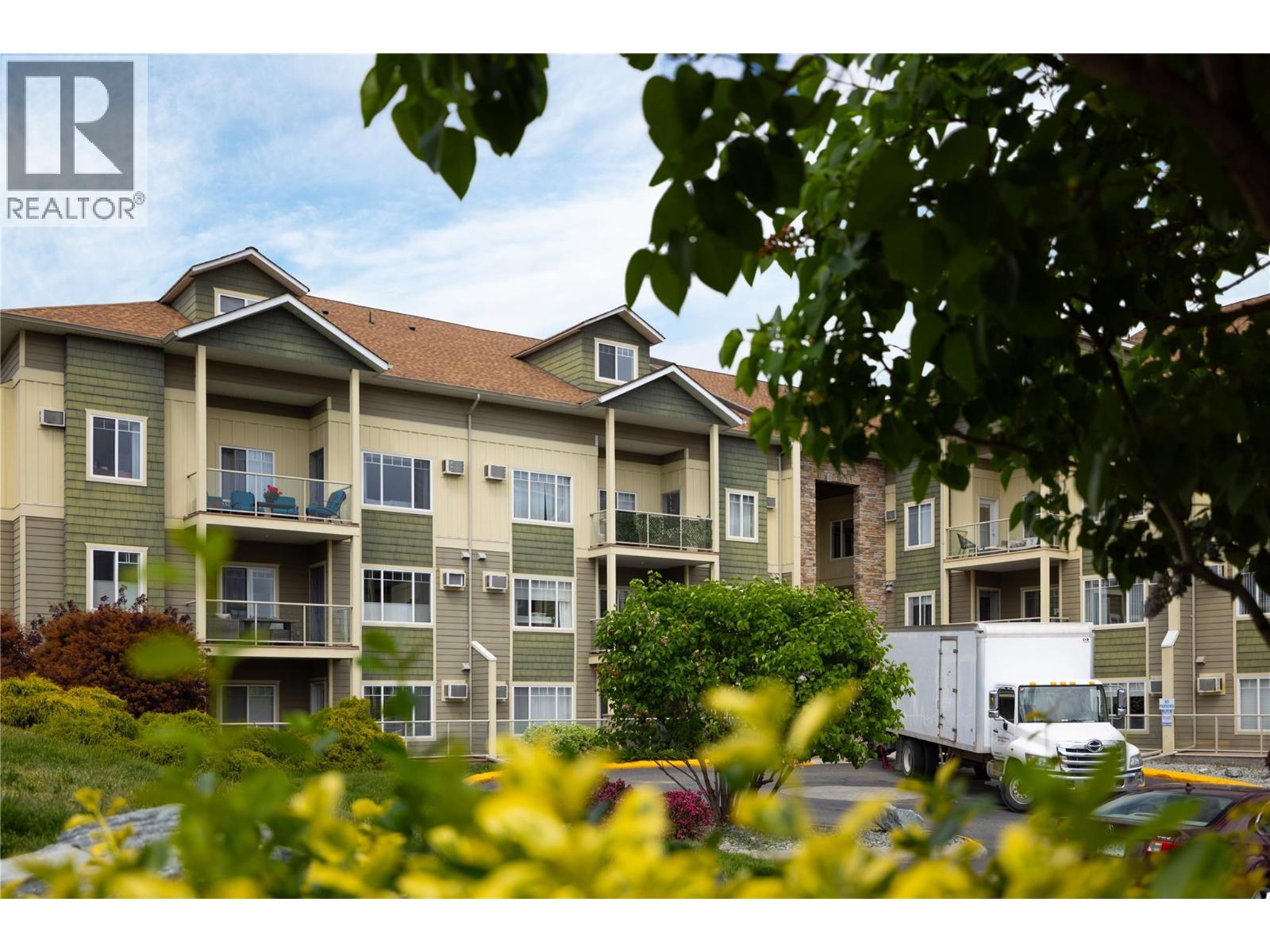 2120 Shannon Ridge Drive Unit# 108