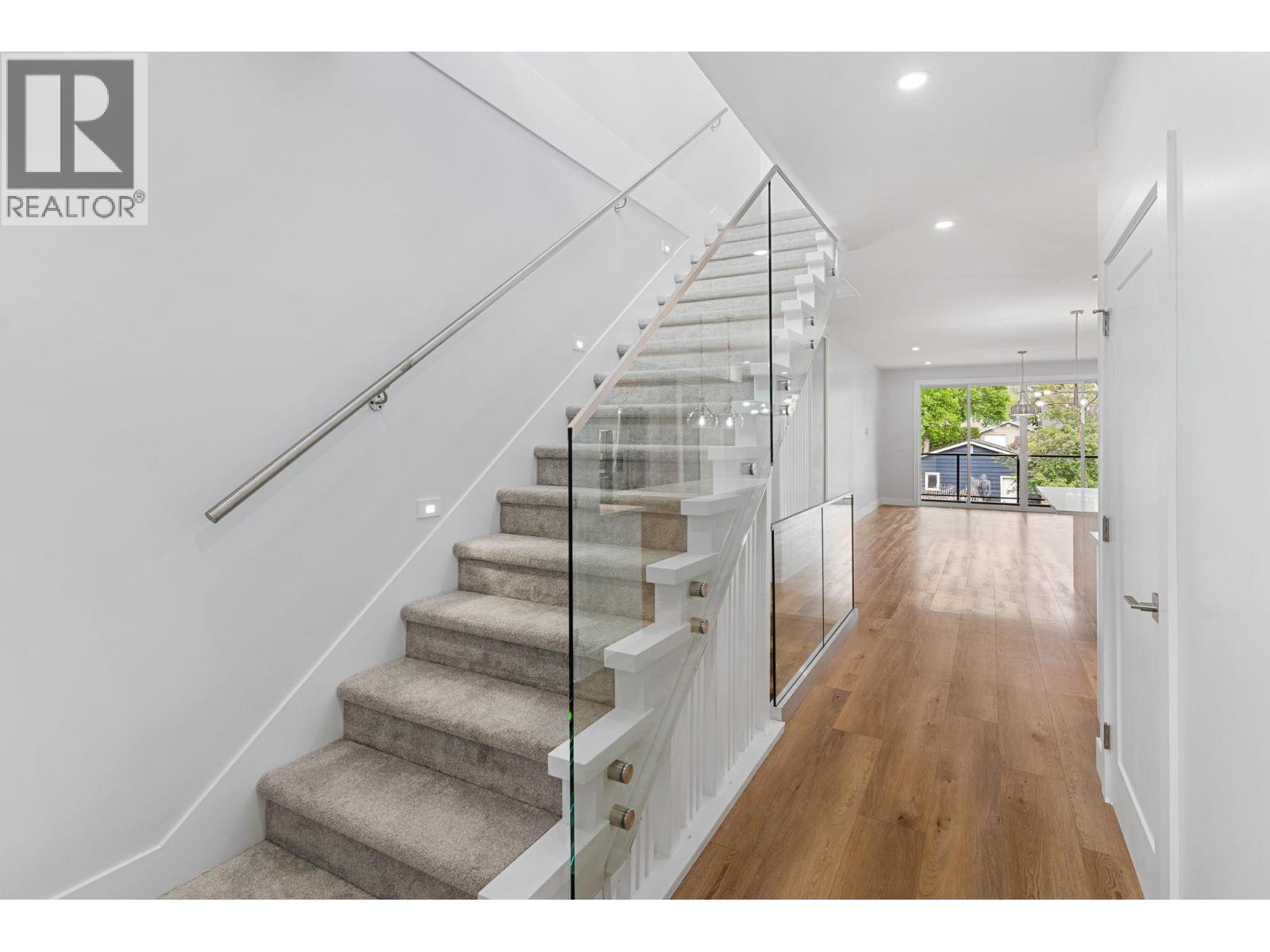 4565 Gordon Drive