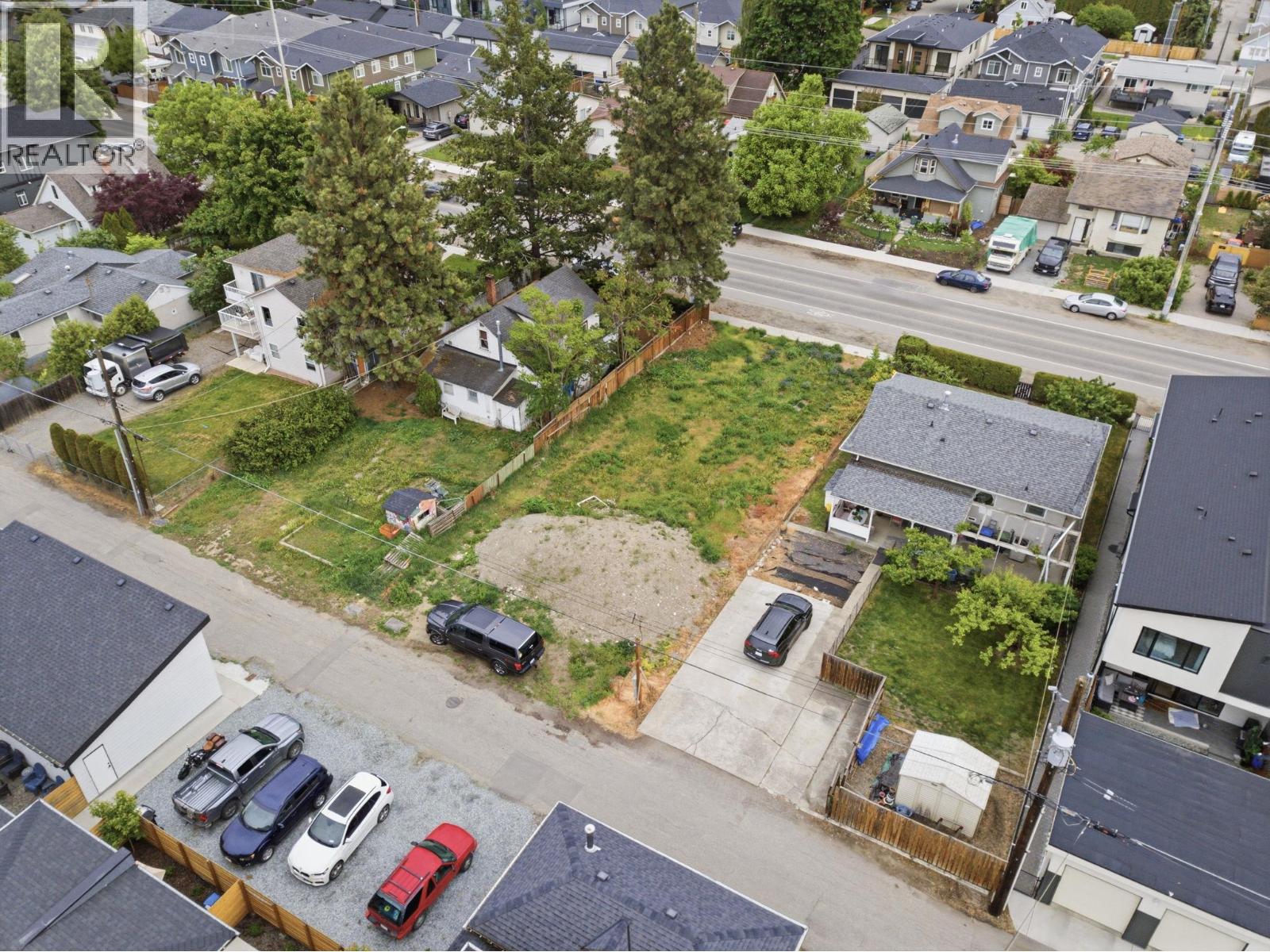 784 Cadder Avenue