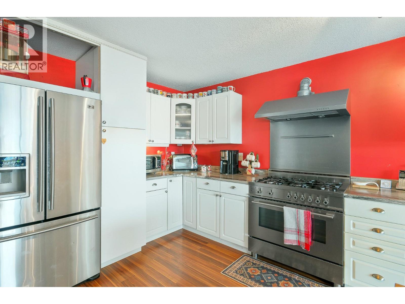 2980 BOUCHERIE Road
