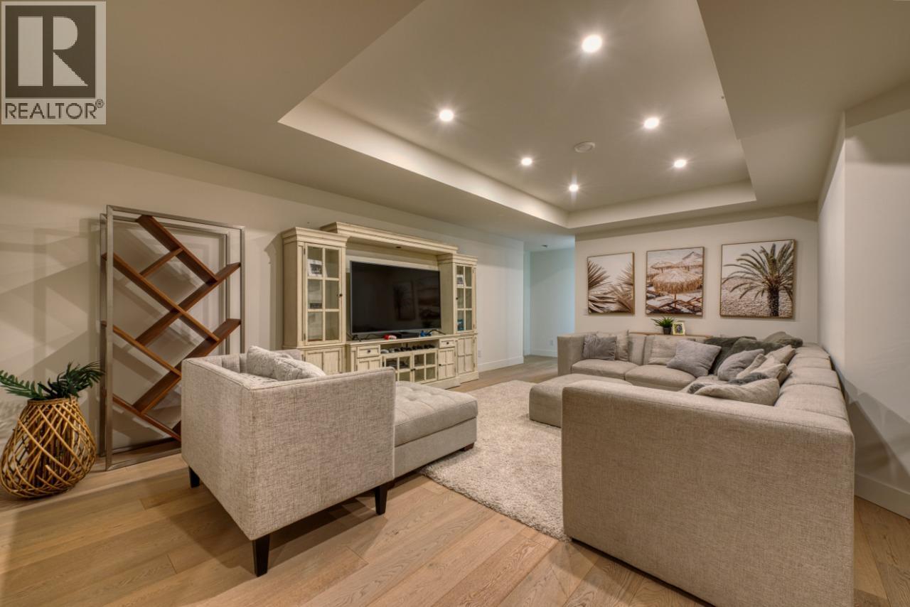 652 Trumpeter Road