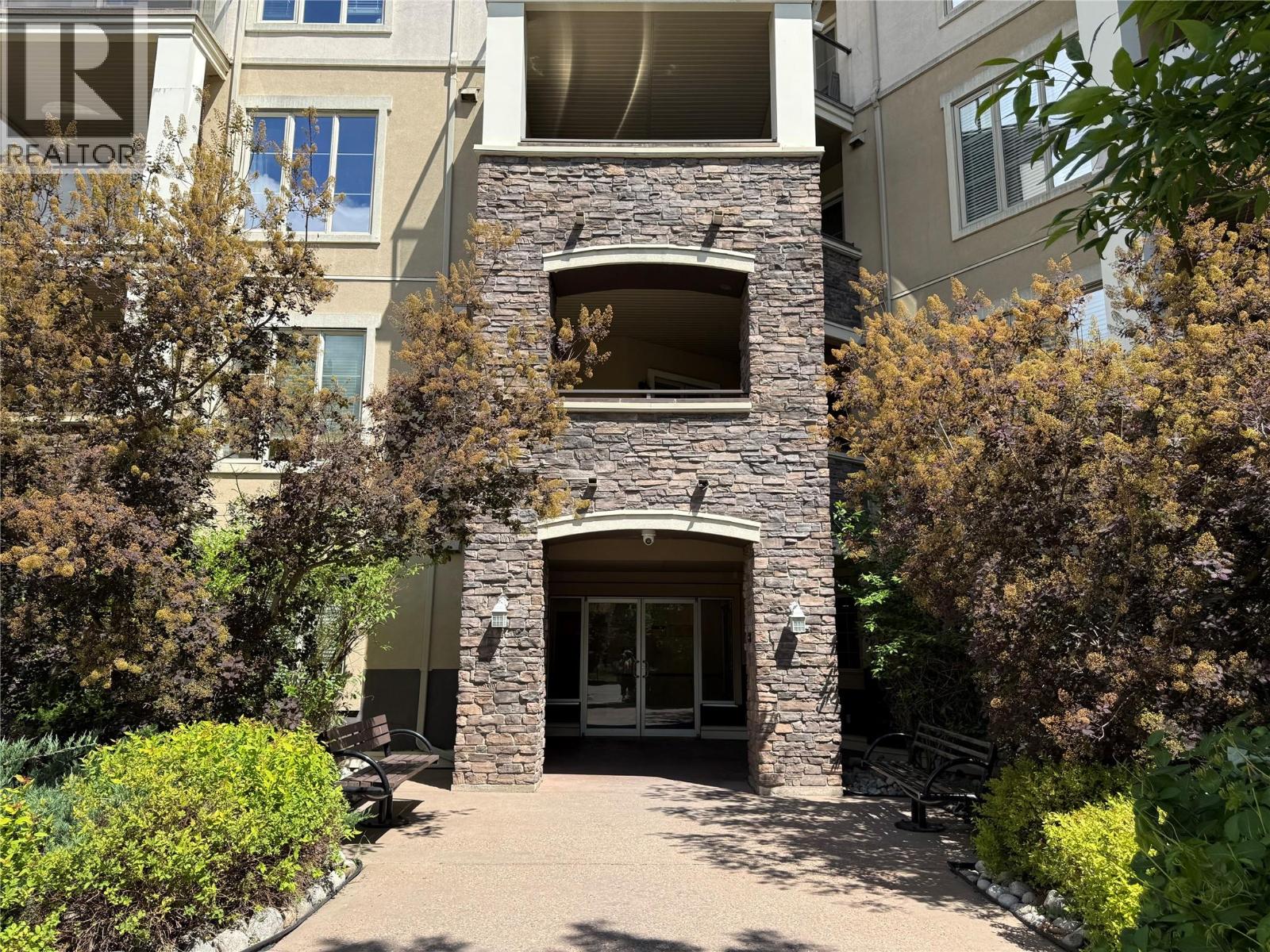 1875 Country Club Drive Unit# 1110