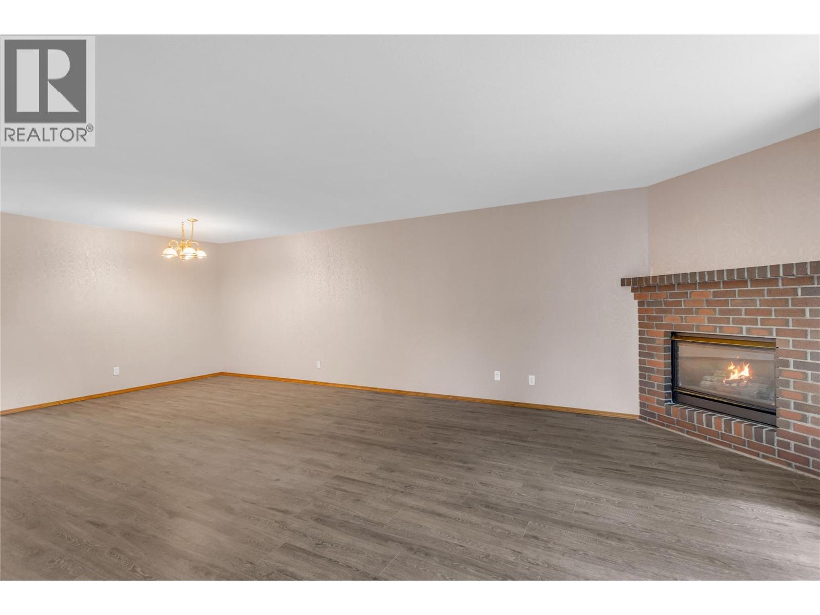 4035 Gellatly Road S Unit# 109
