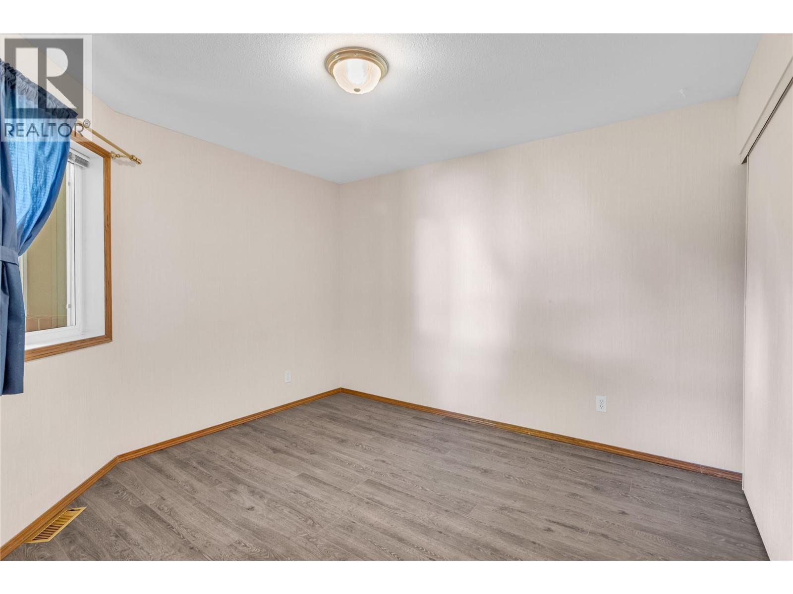 4035 Gellatly Road S Unit# 109