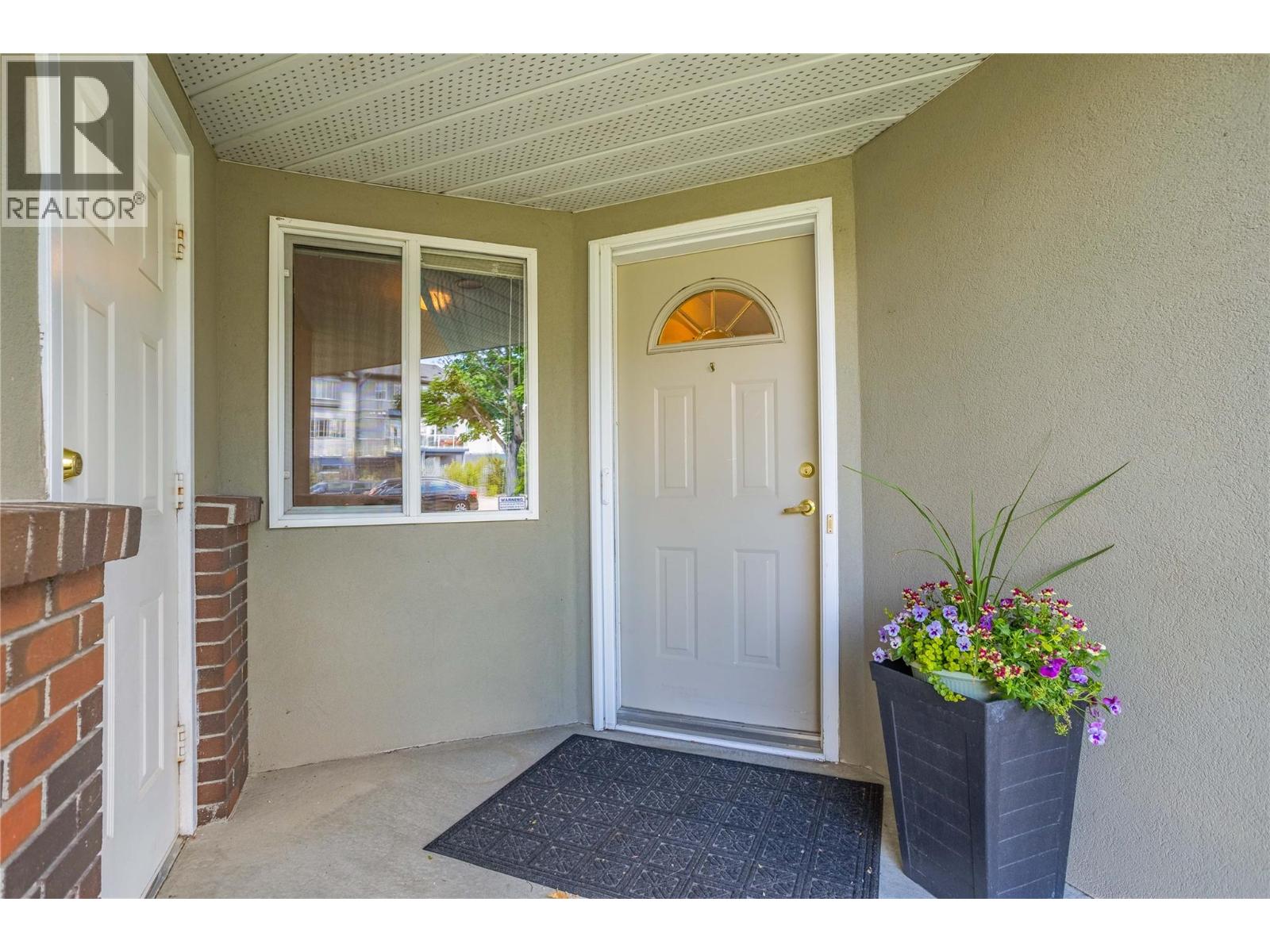 4035 Gellatly Road S Unit# 109