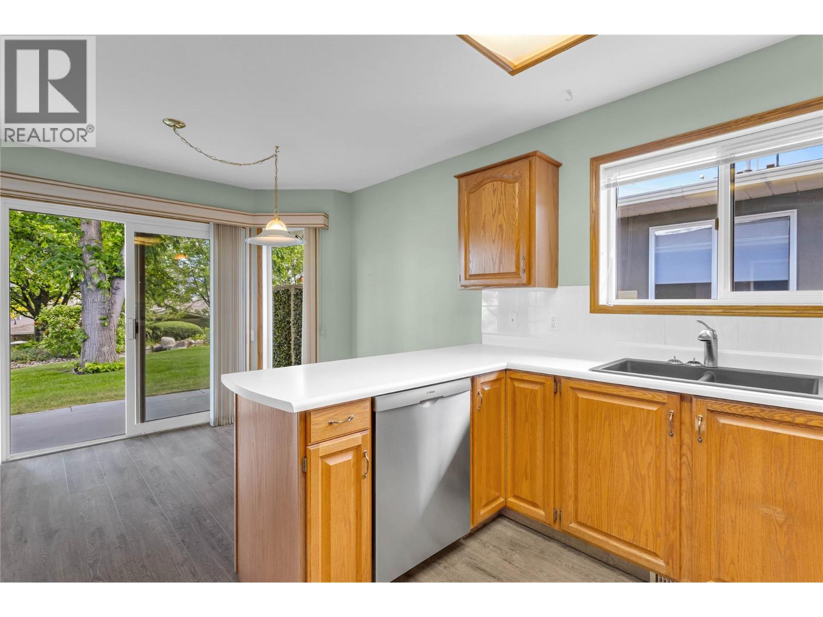 4035 Gellatly Road S Unit# 109