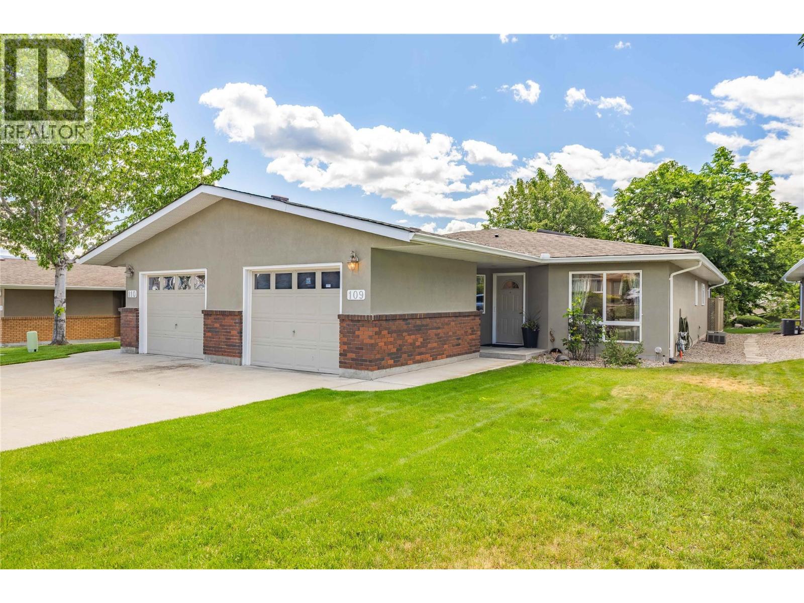 4035 Gellatly Road S Unit# 109