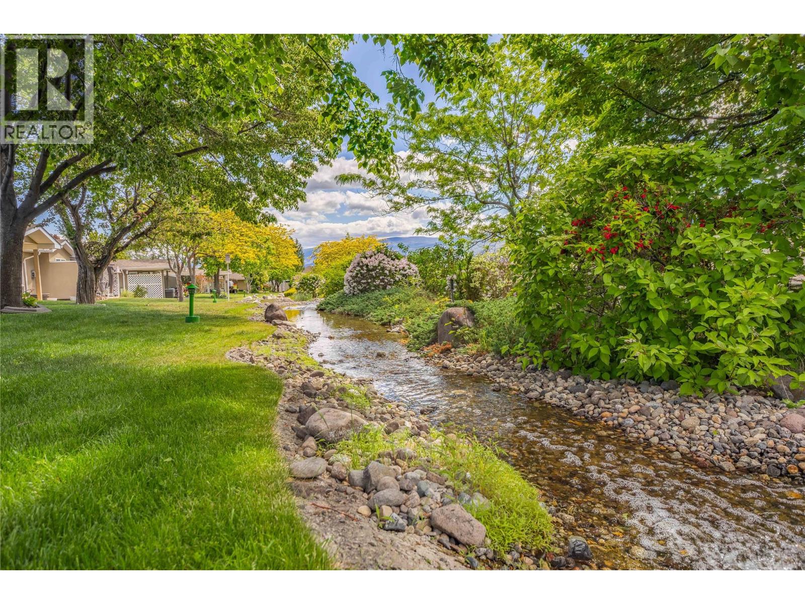 4035 Gellatly Road S Unit# 109