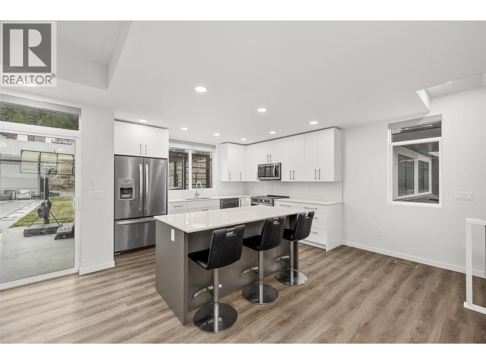 3708 Morningside Drive