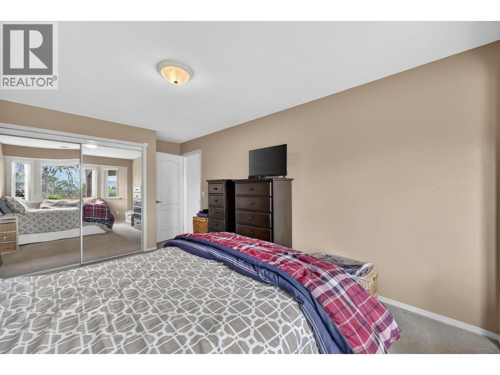 2110 Horizon Drive