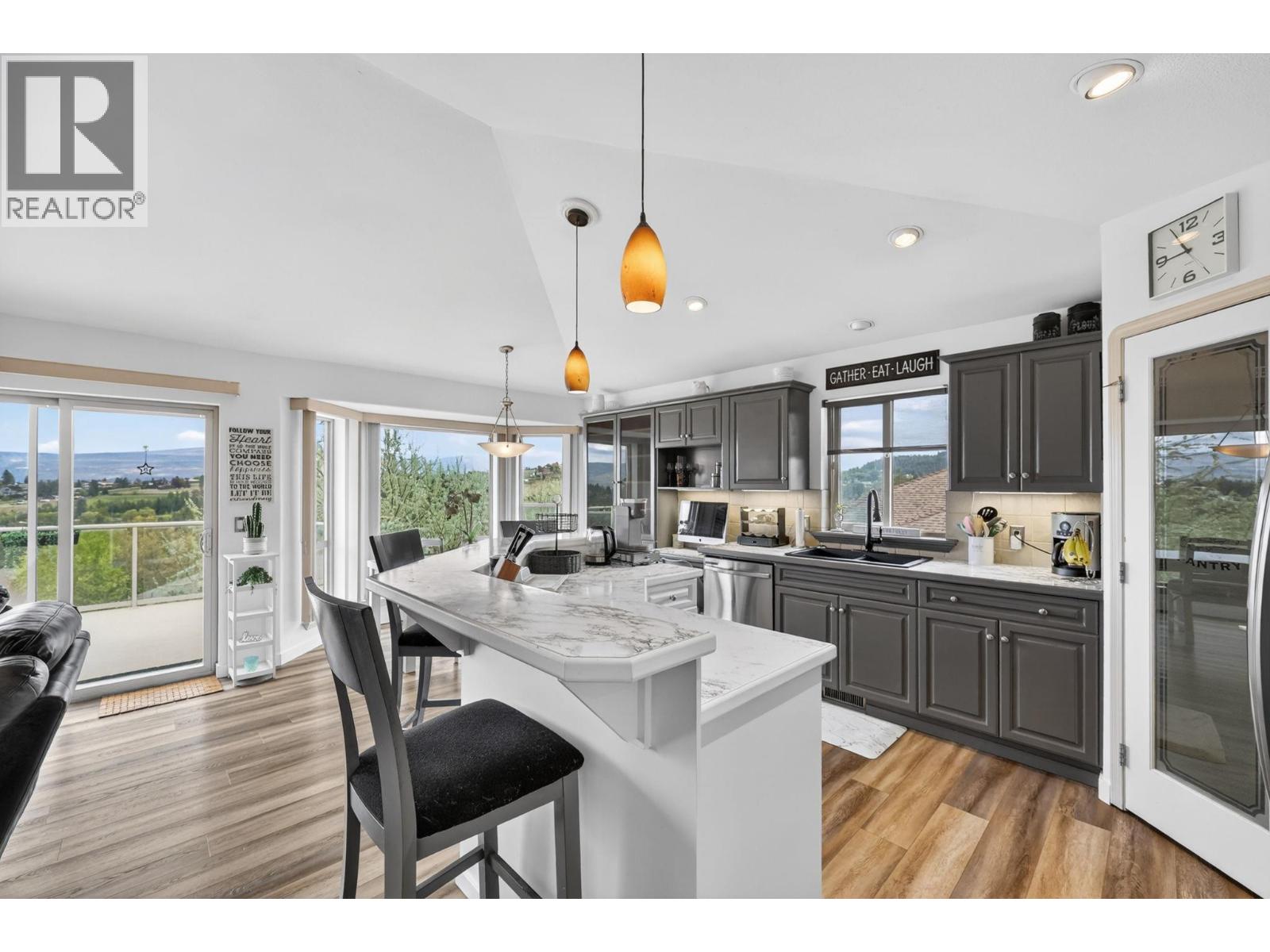 2110 Horizon Drive