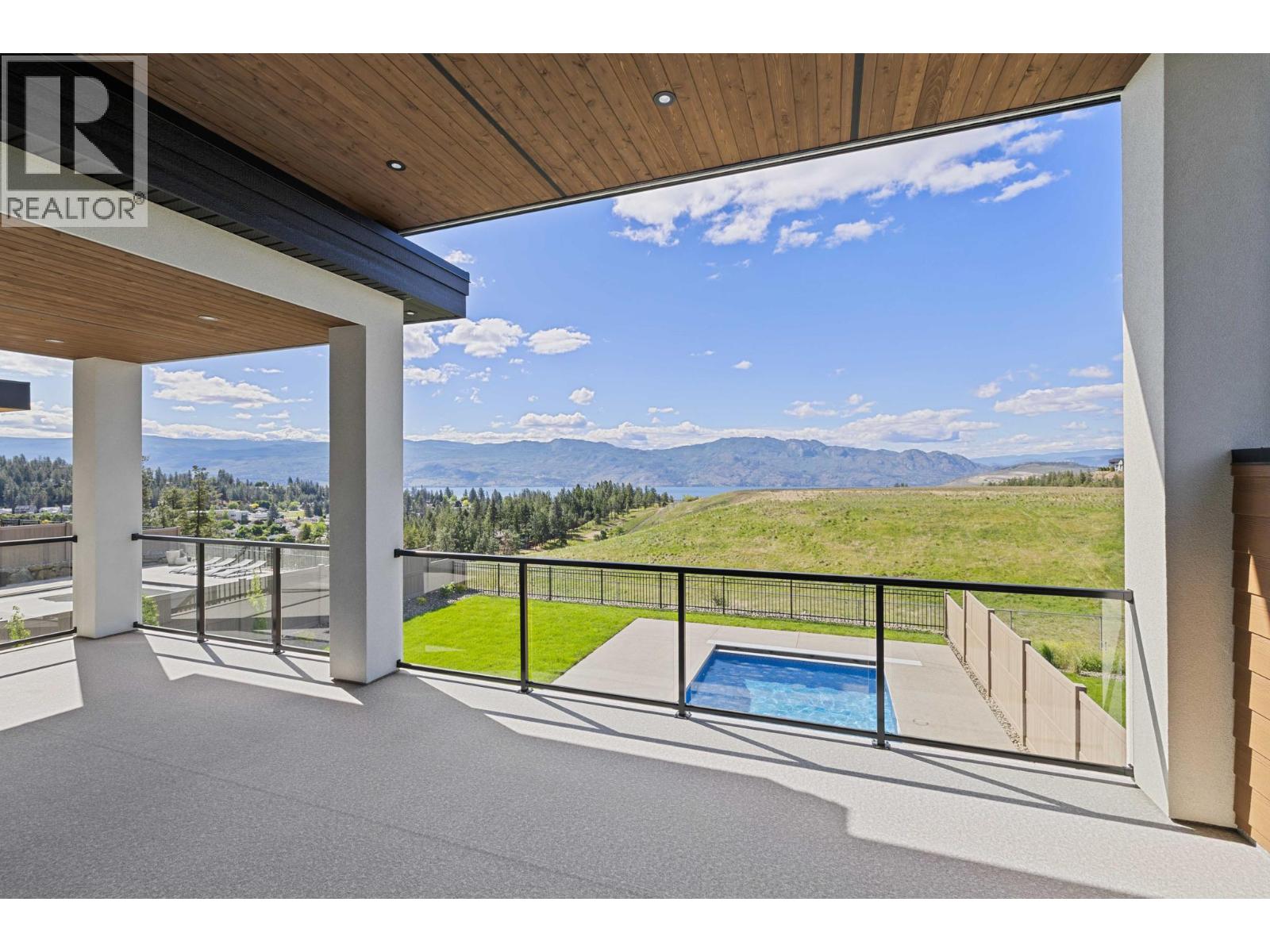 2527 Pinnacle Ridge Drive