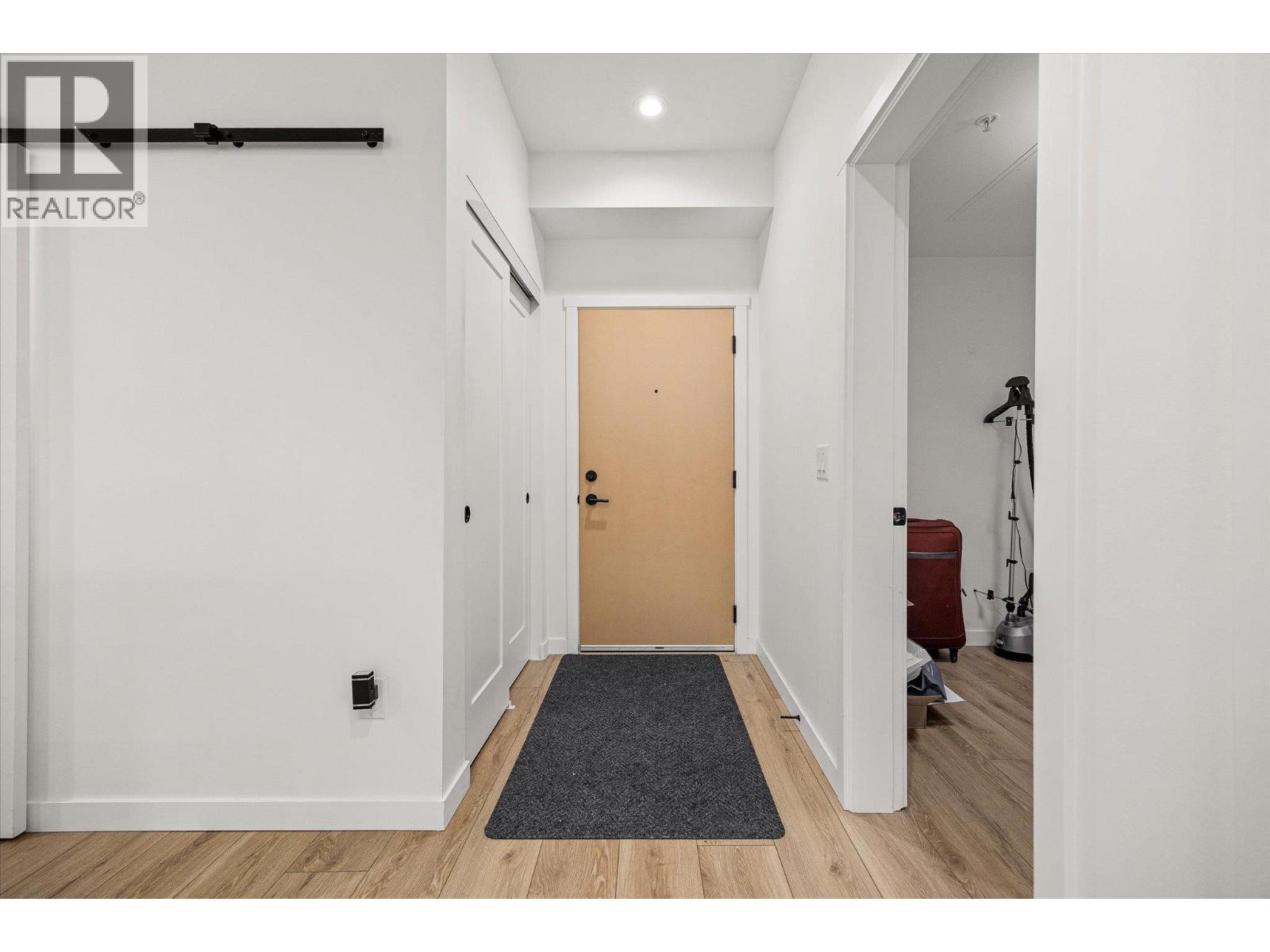 660 Cawston Avenue Unit# 313
