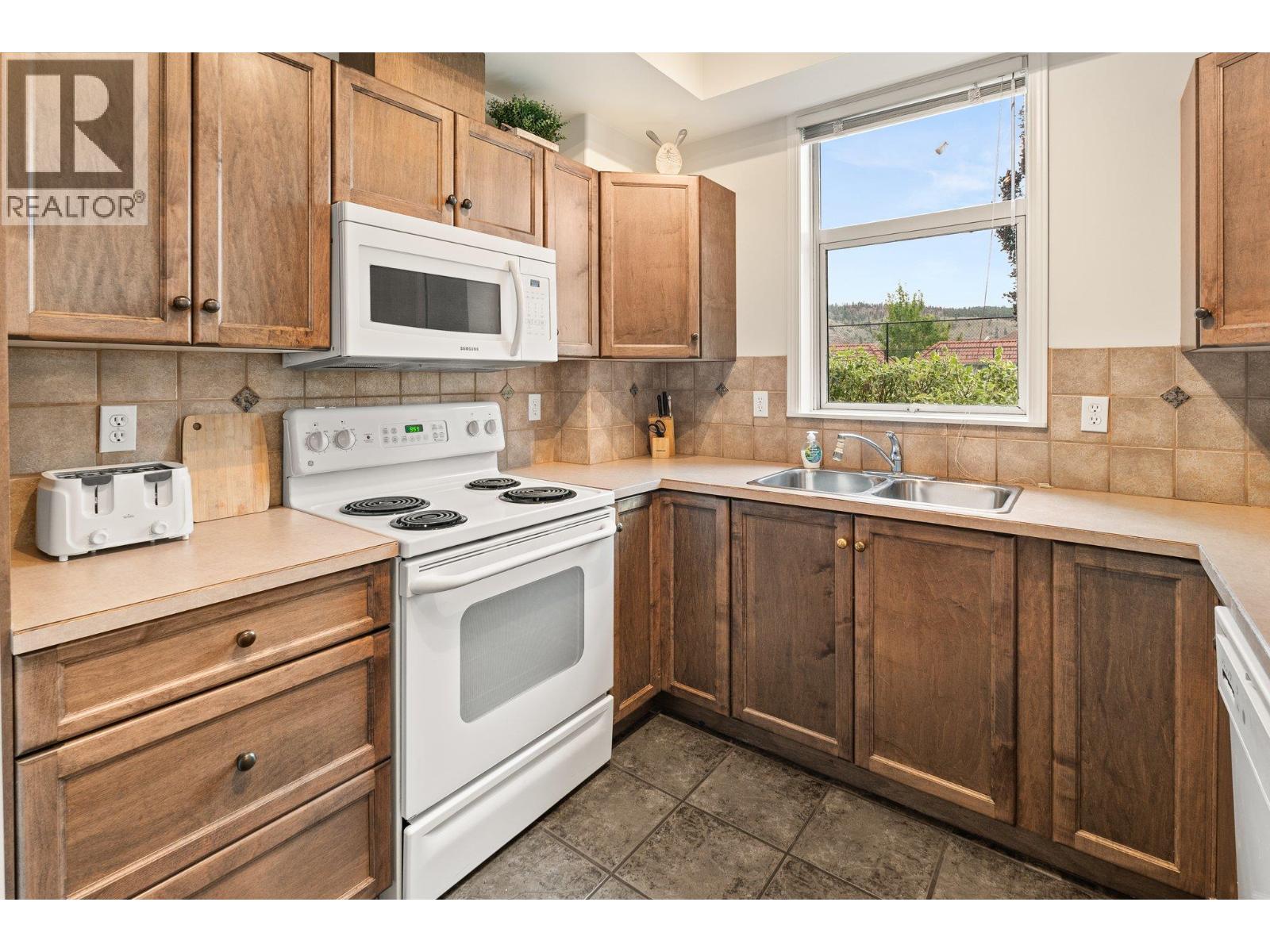 1128 Sunset Drive Unit# 303