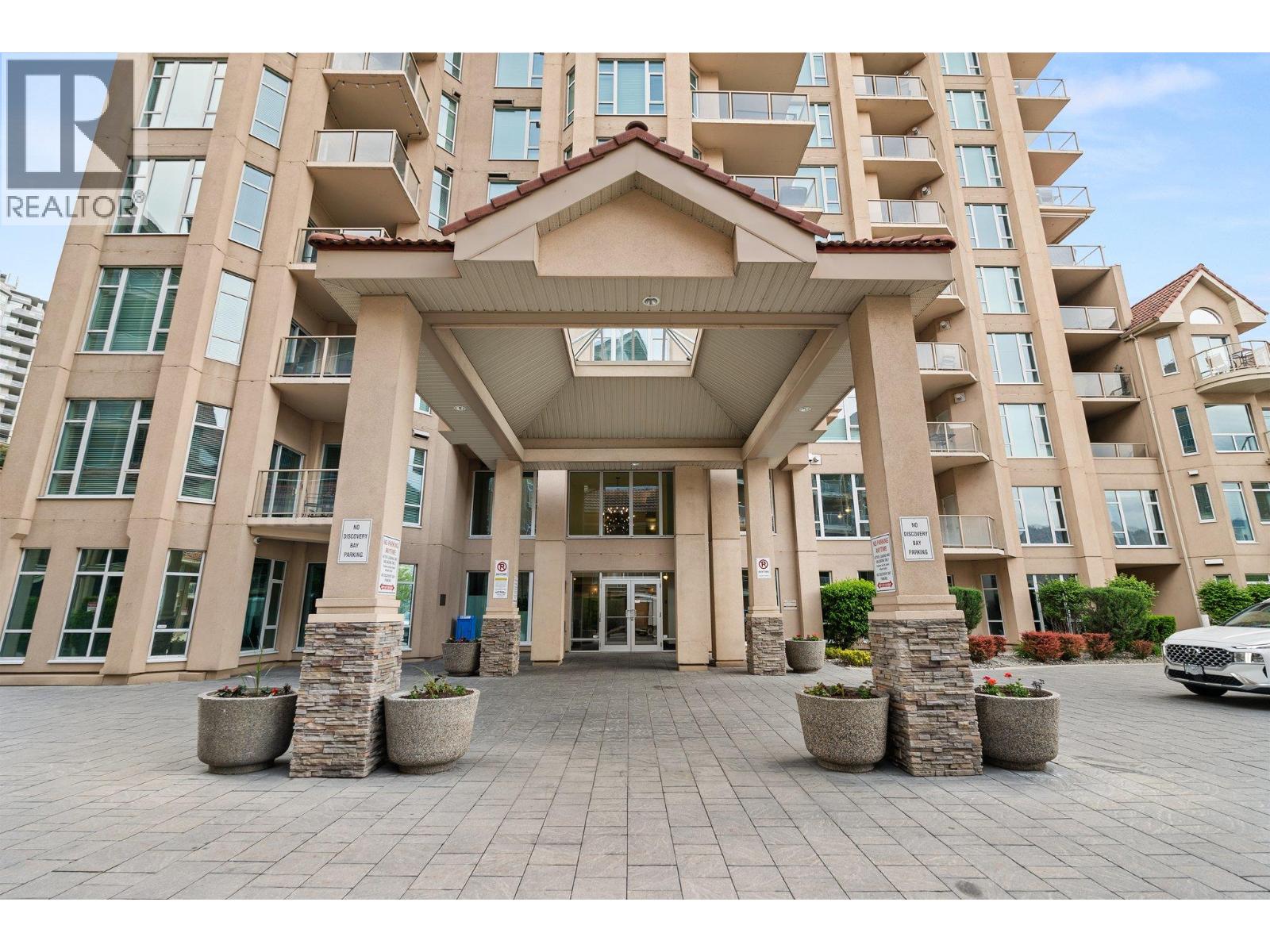 1128 Sunset Drive Unit# 303