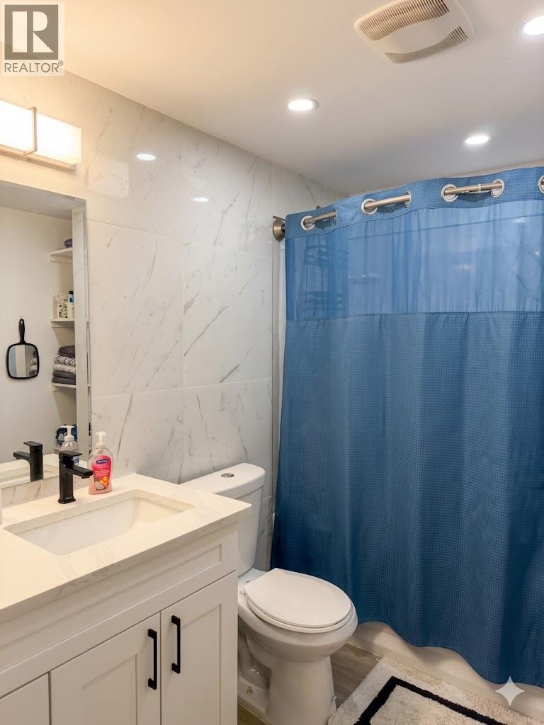 1860 Boucherie Road Unit# 102