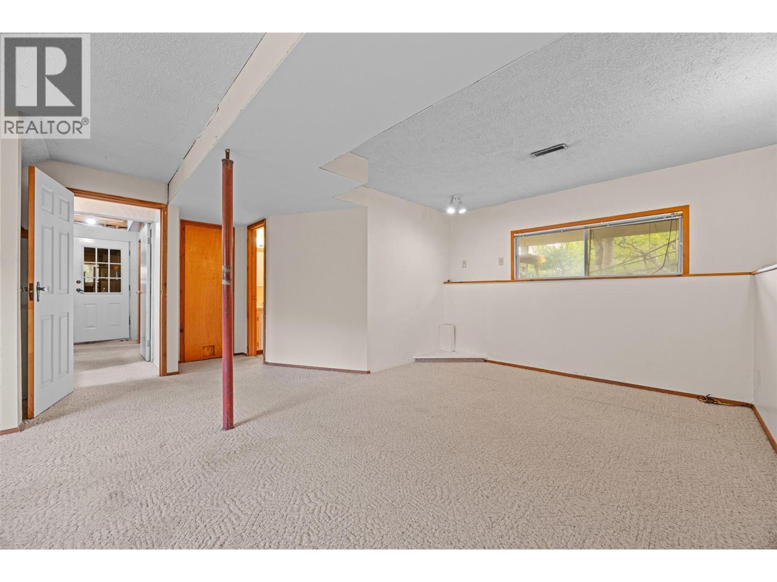 936 MCCARTNEY Road