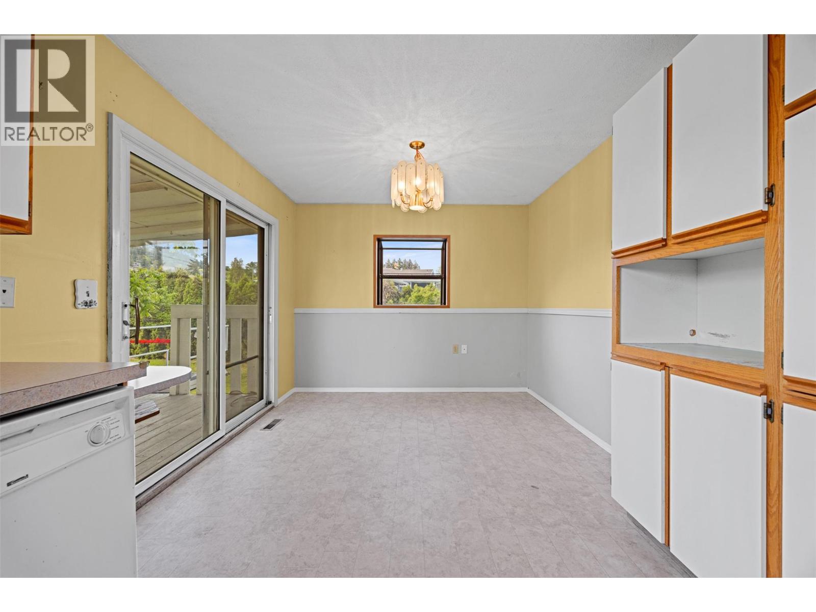 936 MCCARTNEY Road