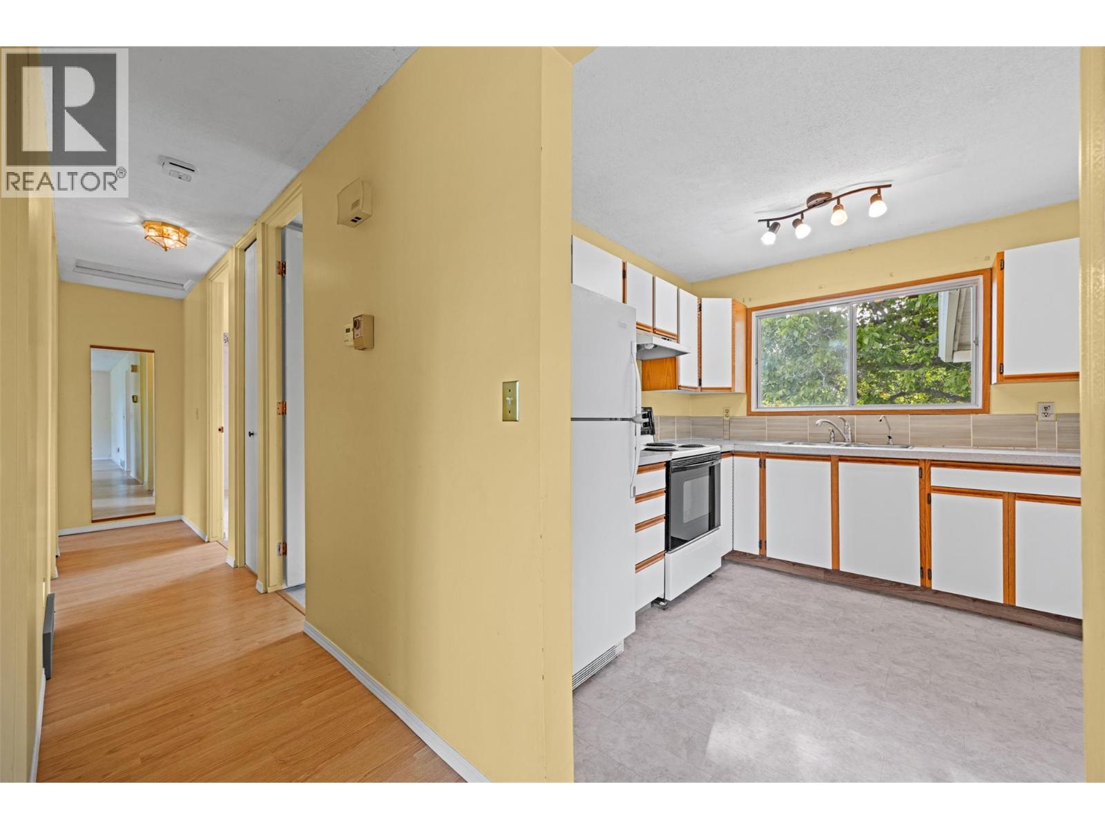 936 MCCARTNEY Road