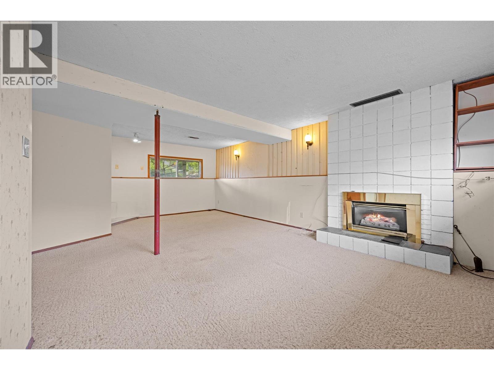 936 MCCARTNEY Road