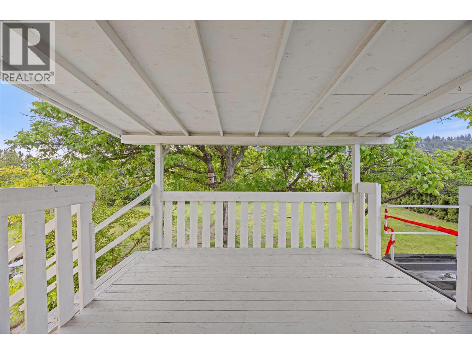 936 MCCARTNEY Road