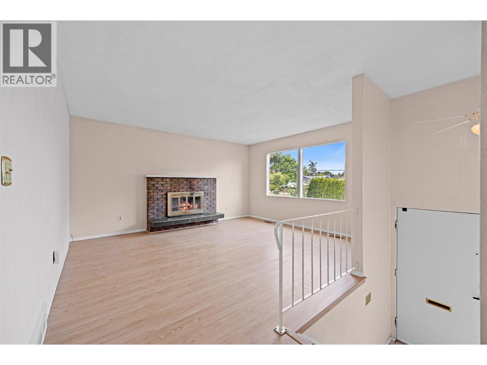 936 MCCARTNEY Road