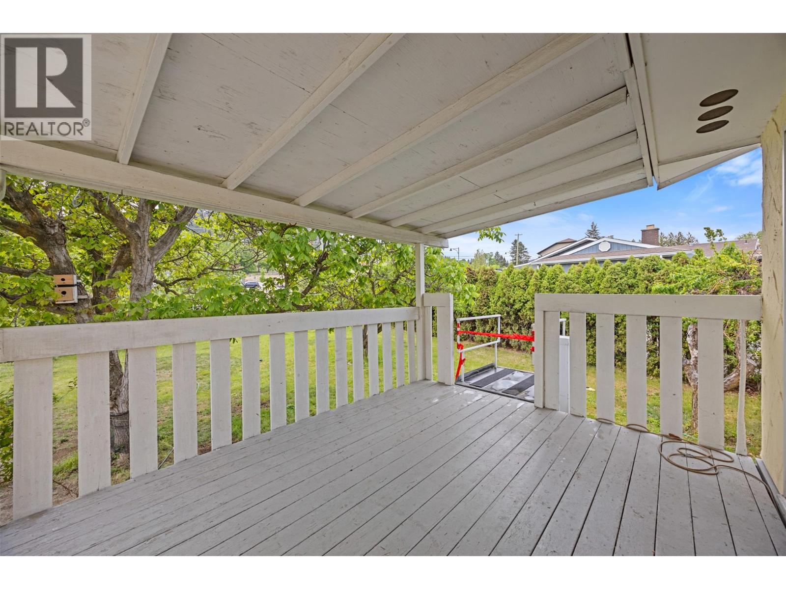 936 MCCARTNEY Road
