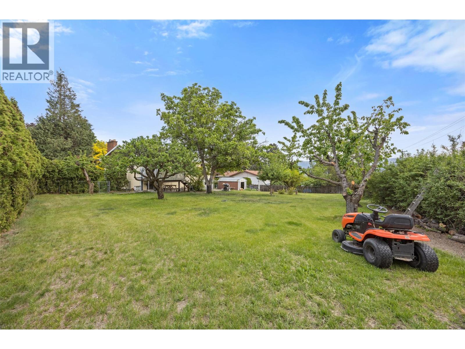936 MCCARTNEY Road