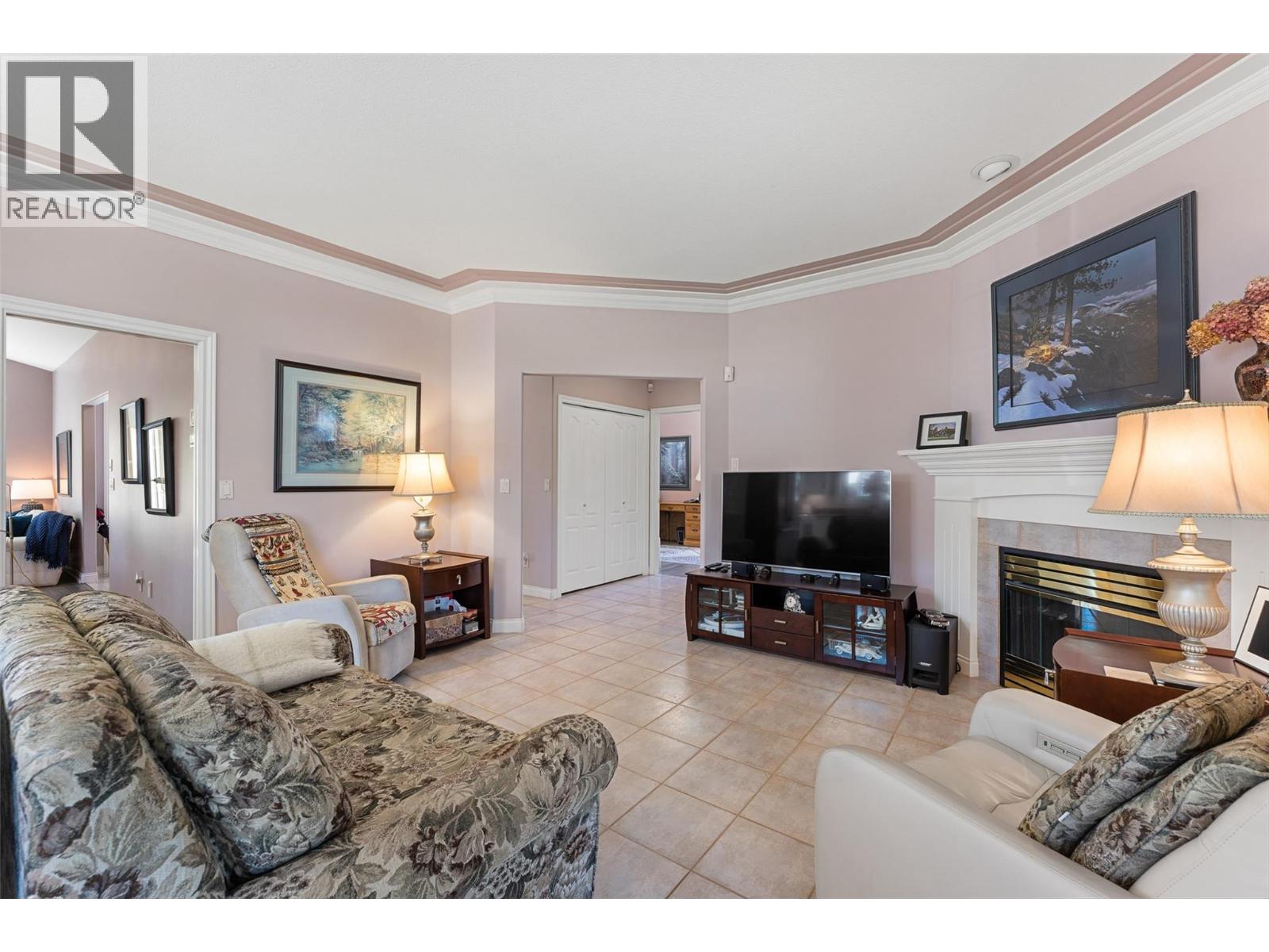 3360 Old Okanagan Highway Unit# 202