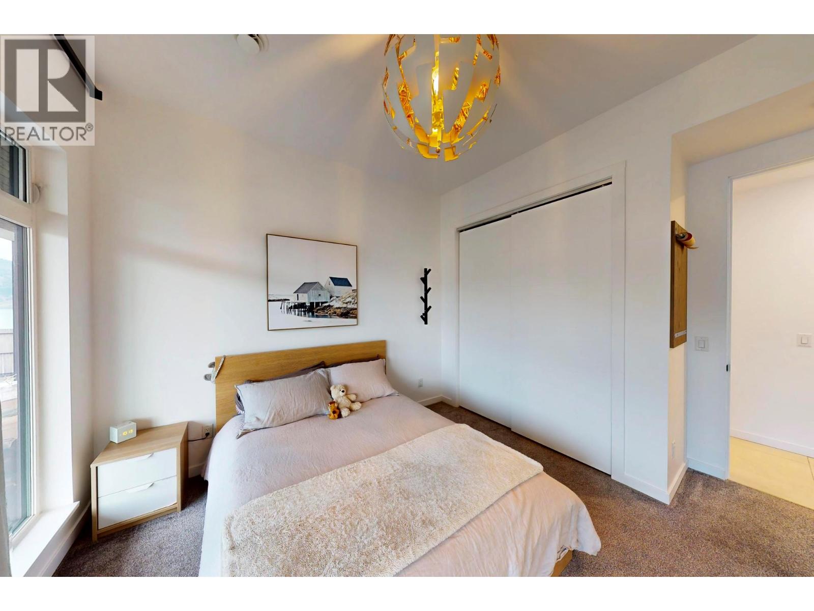 15873 Kobayashi Court