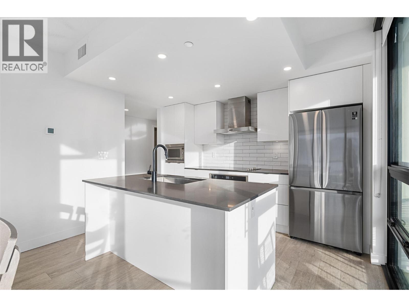 1471 St Paul Street Unit# 905