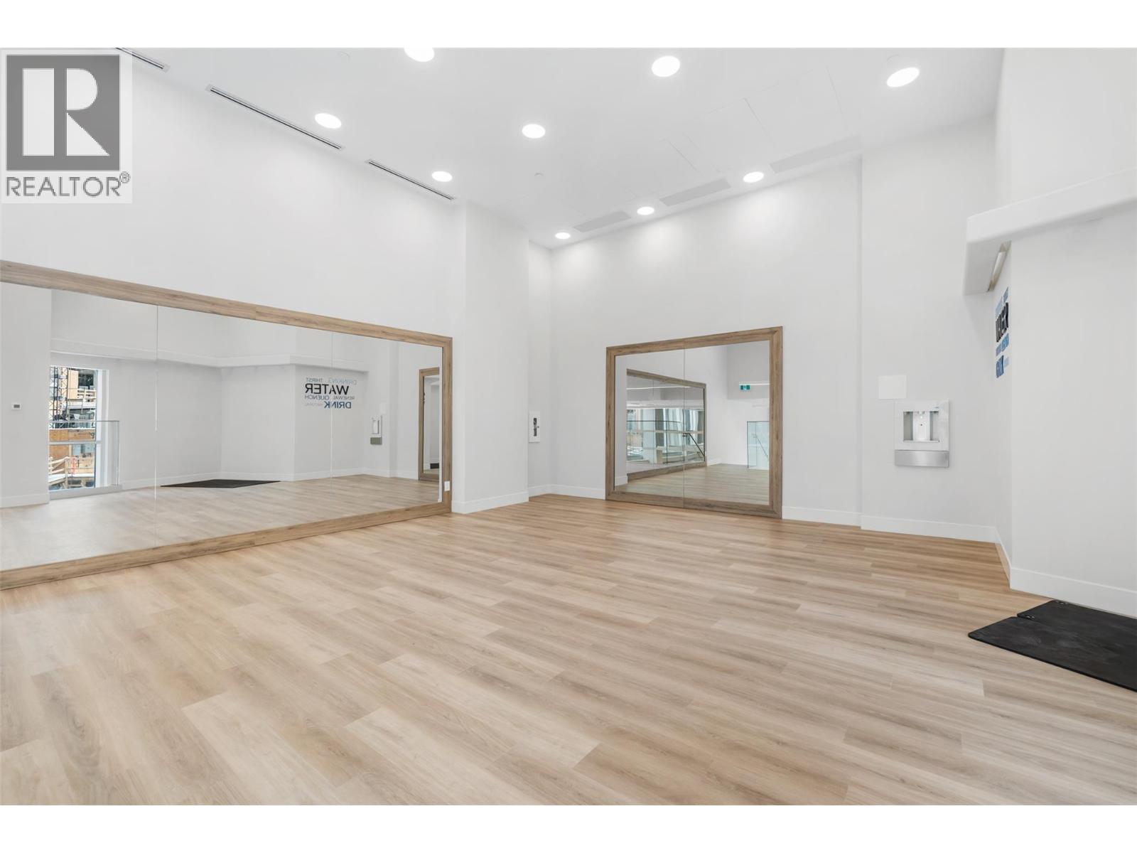 3699 Capozzi Road Unit# PH3