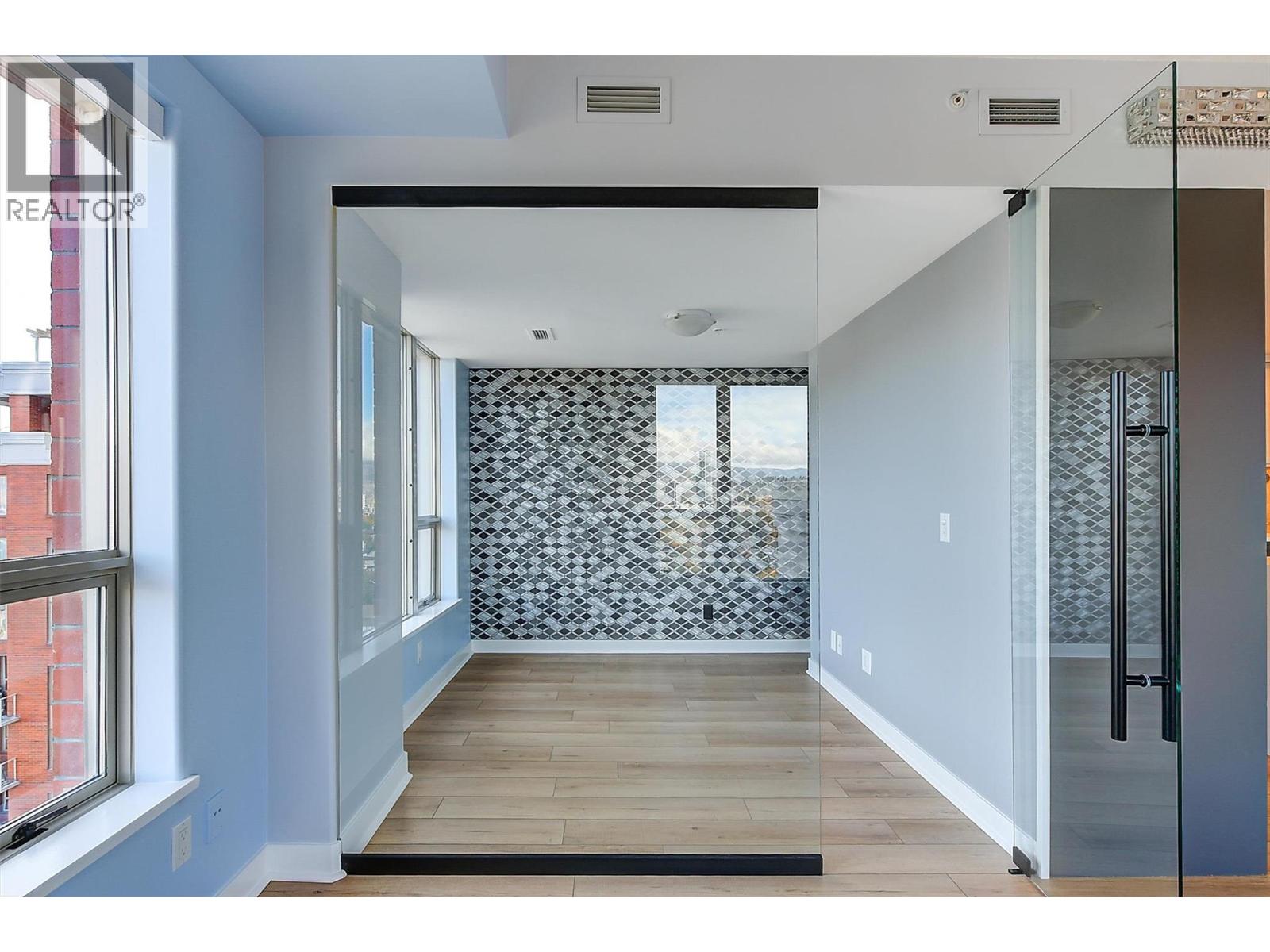 1160 Bernard Avenue Unit# 1209