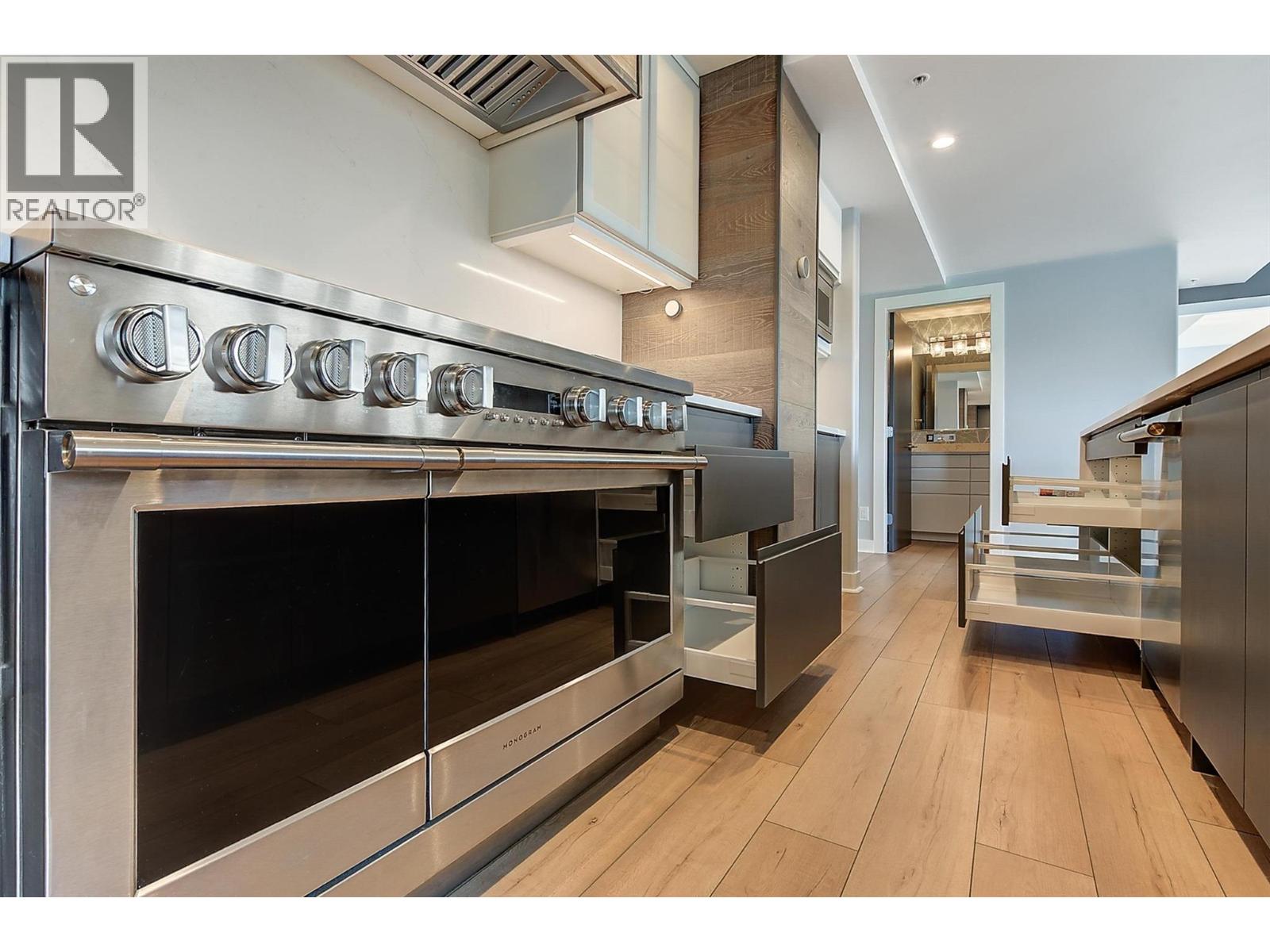 1160 Bernard Avenue Unit# 1209